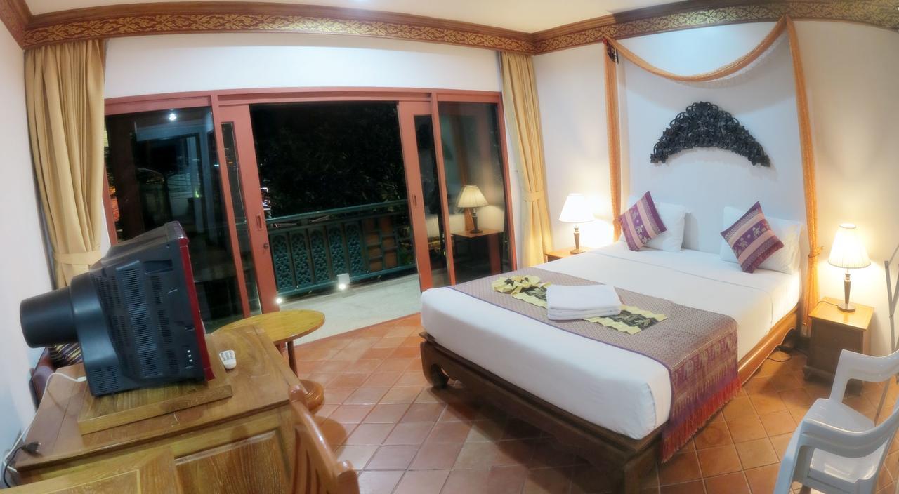 Kata Minta Hotel Phuket Ngoại thất bức ảnh