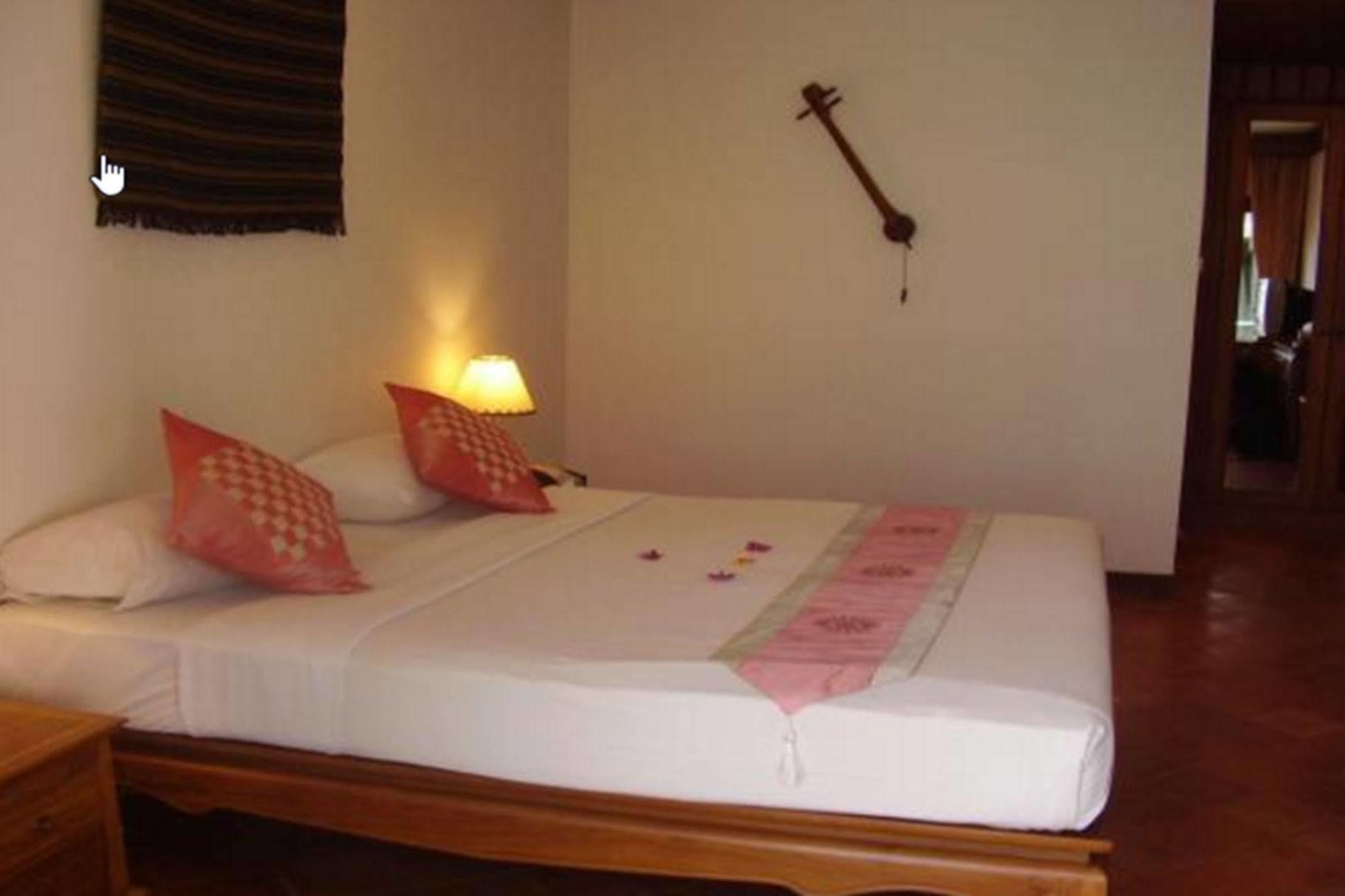 Kata Minta Hotel Phuket Ngoại thất bức ảnh
